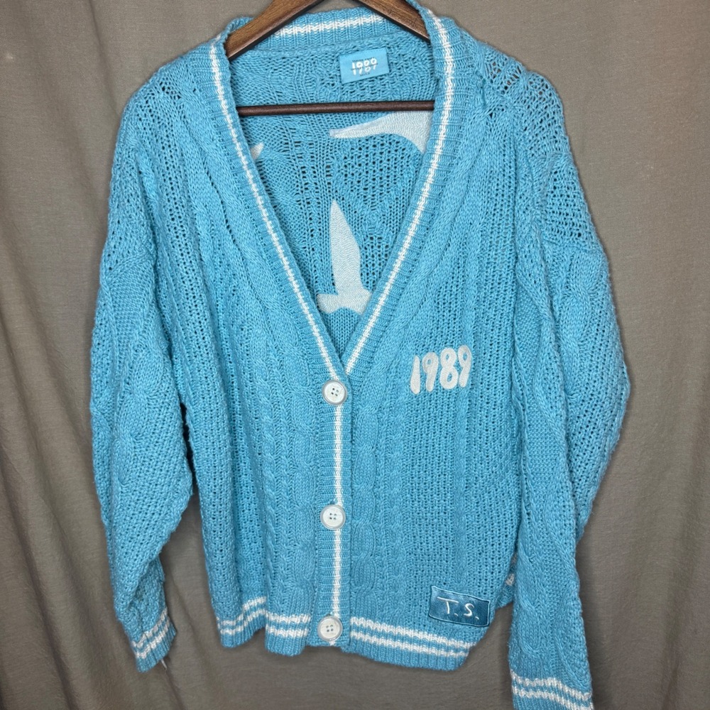 Taylor Swift 1989 Taylor's Version Cardigan Blue Seagull Size MD LG Limited